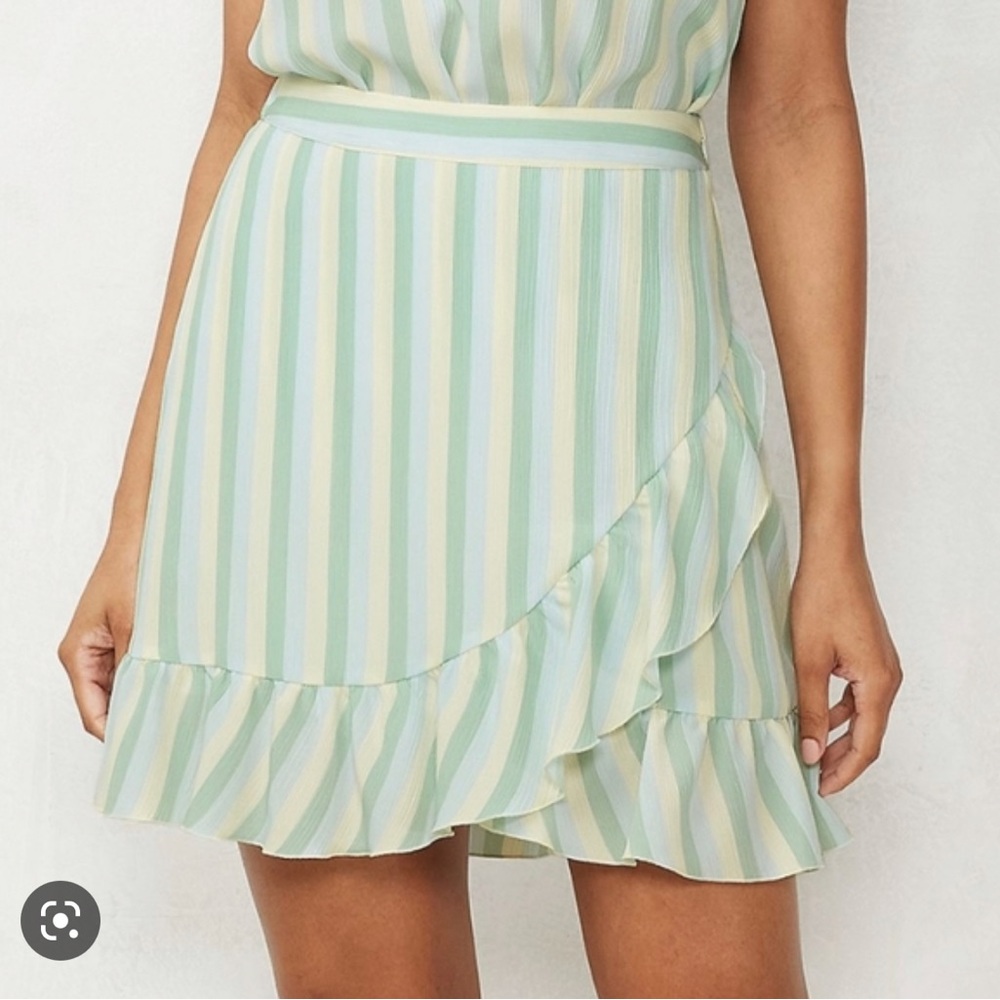 LC Lauren Conrad Mini Skirt Tierd Ruffle Striped Green Blue Women's M